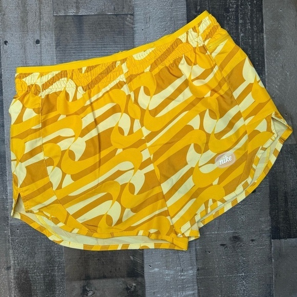 NWT Nike Running Short size Small - Picture 4 of 13